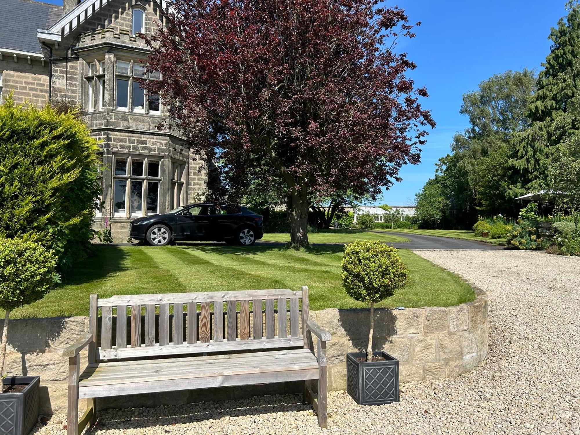 Hazel Manor Hostal Harrogate Exterior foto